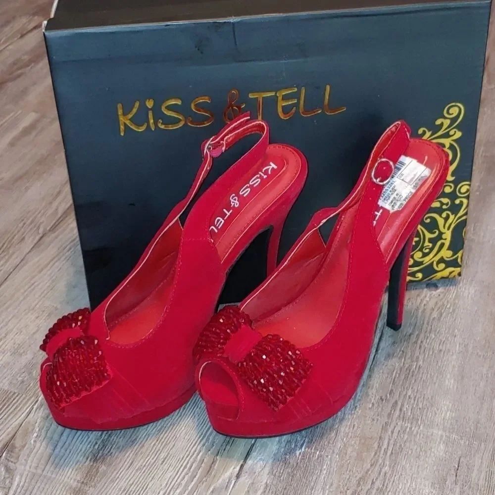 Kiss & Tell red suede and sequin bow heels Sz 8